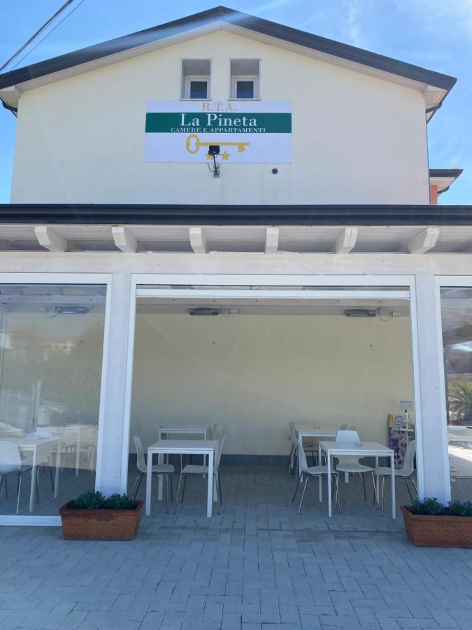 Rta La Pineta Aparthotel
